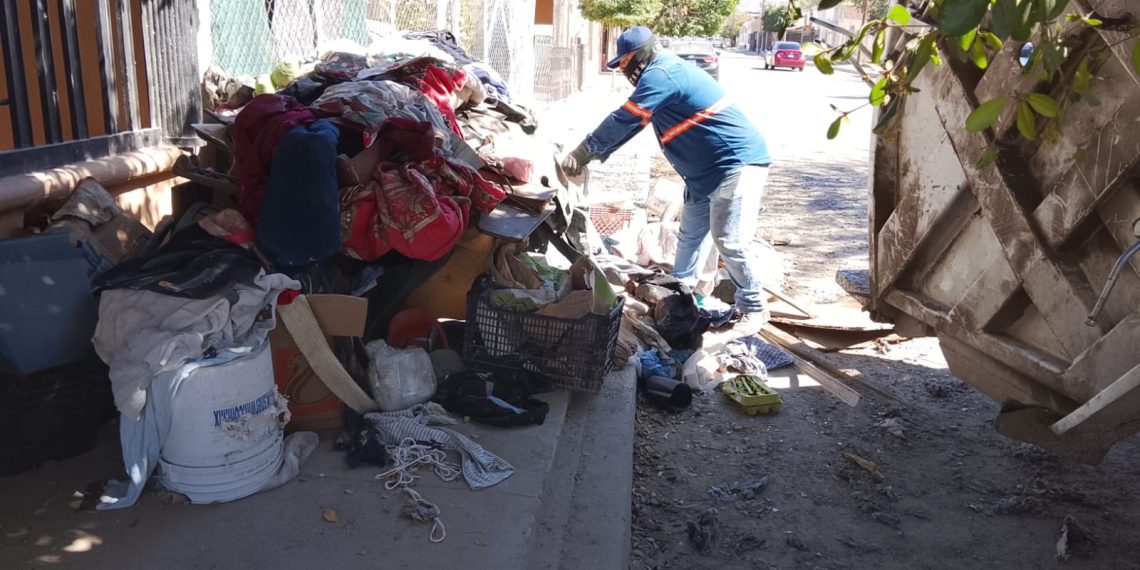 Recolecta Gobierno de Hermosillo 14 toneladas en jornada de descacharre en Buena Vista