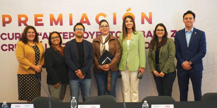 Gobernador Alfonso Durazo premia a ganadores del concurso “Anteproyecto Urbano Zona Cruz Gálvez en Hermosillo”