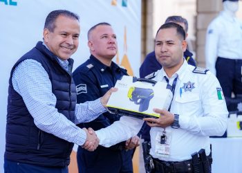Refuerza Toño Astiazarán a policías municipales con más equipamiento para seguir blindando a Hermosillo