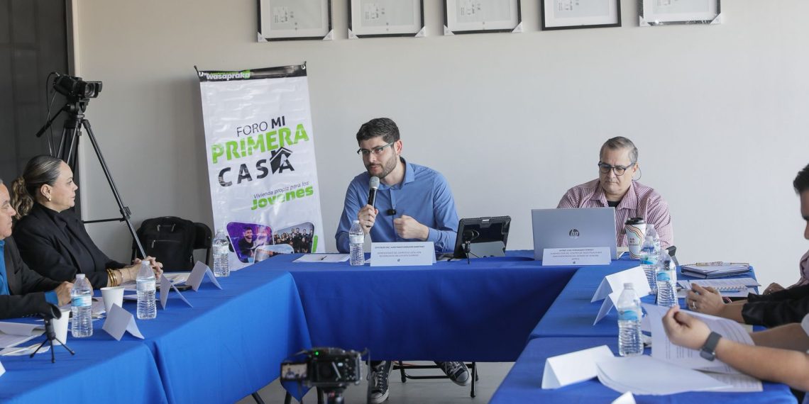 Dialoga Congreso de Sonora con sanluisinos sobre iniciativa de acceso a vivienda