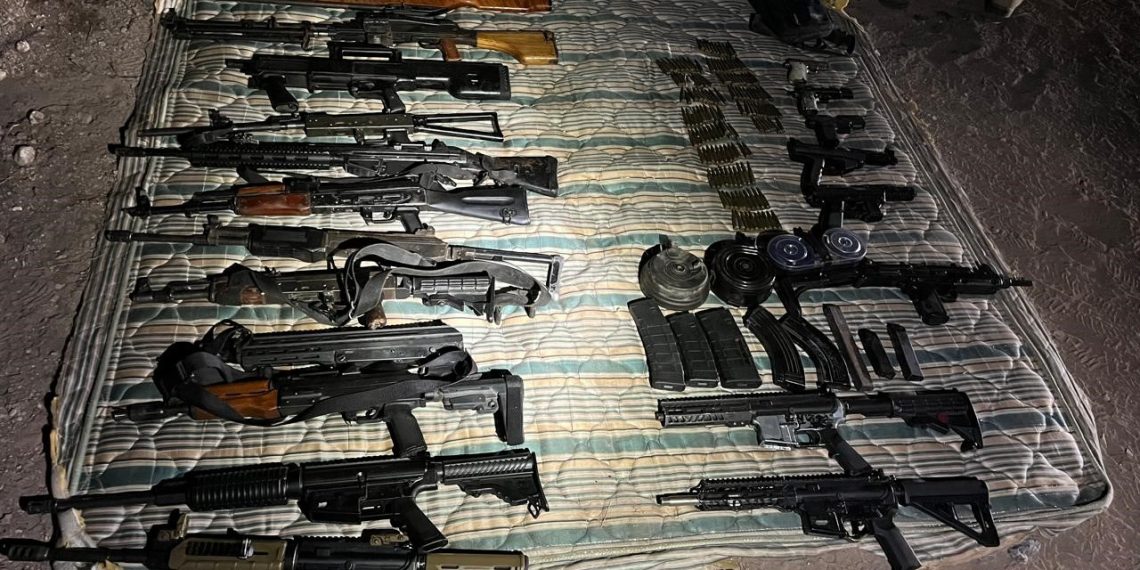 Guardia Nacional y Ejército Mexicano aseguranarmas en Navojoa