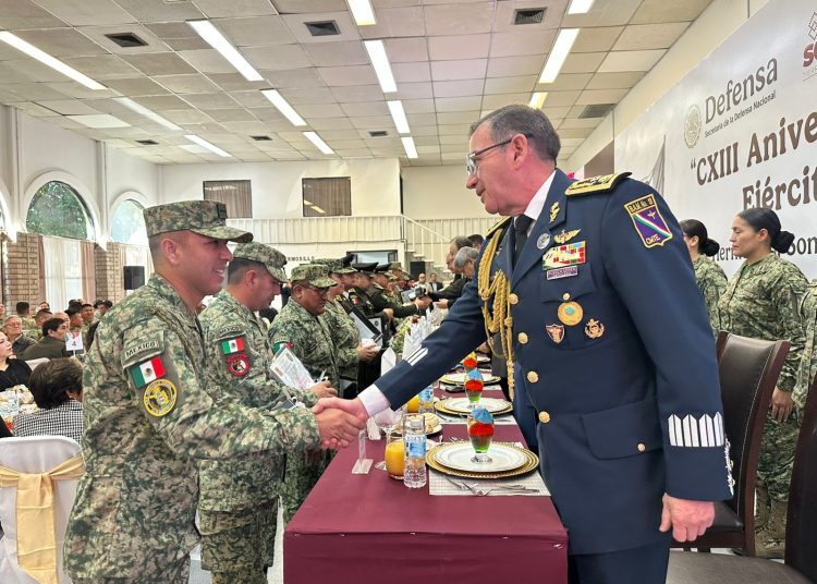 Conmemoran el 113 Aniversario del Día del Ejército Mexicano con ceremonia de reconocimiento a su labor