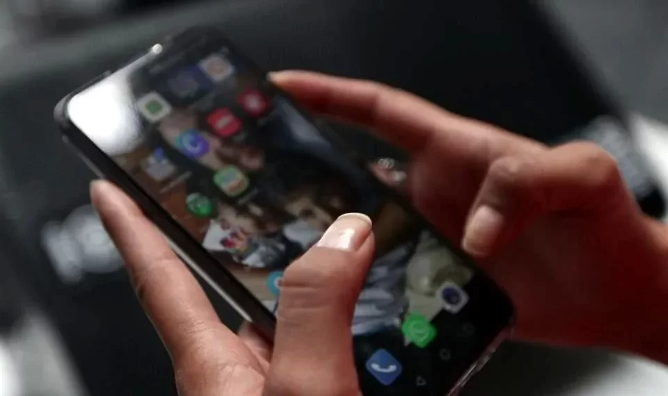 Tienen ya móviles el 96% de llamadas