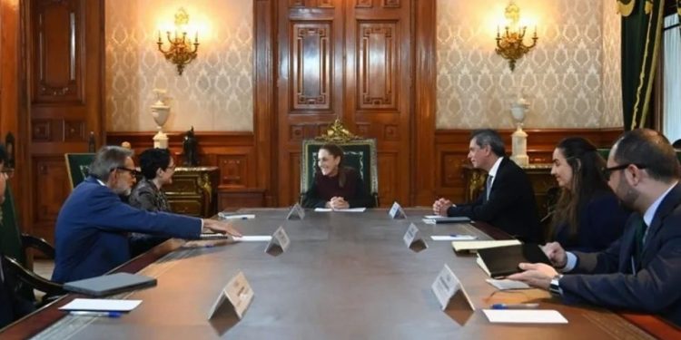Se reúne Sheinbaum con directora de S&P Global