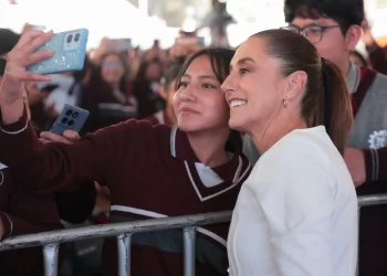 Libros de la SEP no van a cambiar; incluirán contenido sobre mujeres en la historia: Sheinbaum