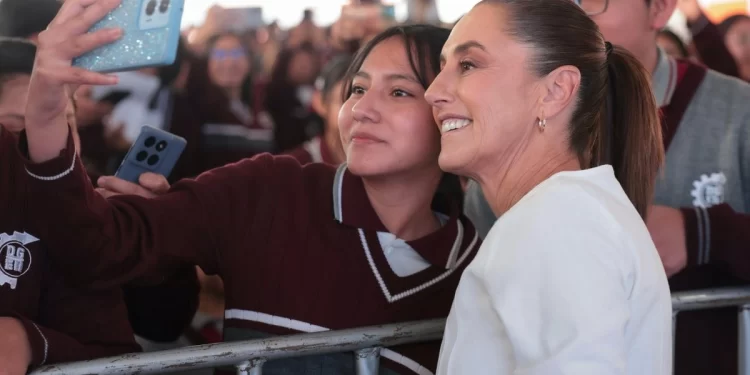 Libros de la SEP no van a cambiar; incluirán contenido sobre mujeres en la historia: Sheinbaum