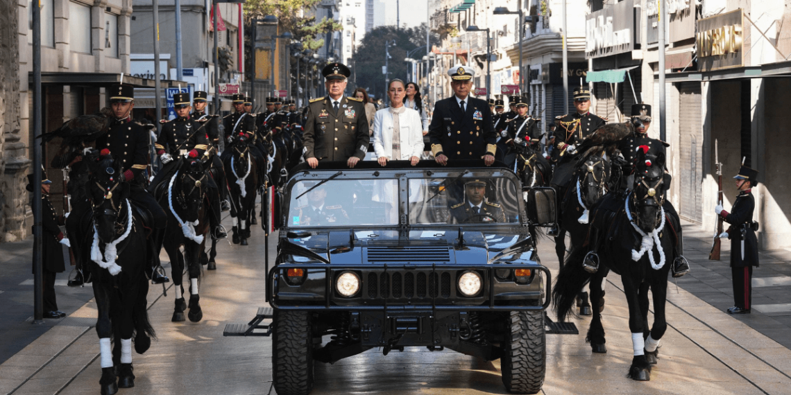 Ejército reafirma lealtad y respaldo a Sheinbaum en Marcha de la Lealtad