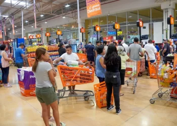 Ventas de tiendas de autoservicio suben 3.1% en 2025