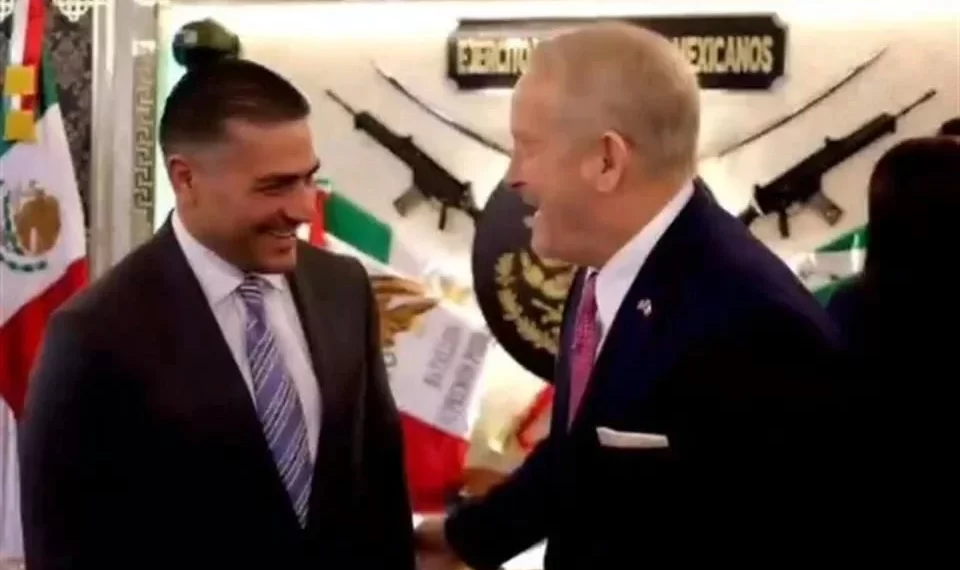 Embajador Johnson advierte que van contra toda “red del narco”