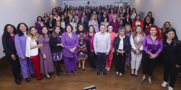 La Diputada Jazmín Gómez Lizárraga impulsa agenda en favor de las mujeres