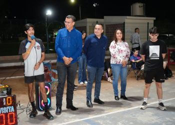 Ramón Flores asiste como invitado especial al All-Star Game de la Liga Municipal TLAG en Guaymas
