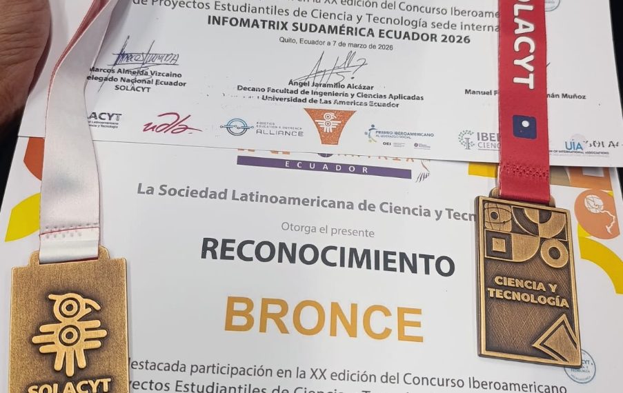Con medalla de bronce estudiantes de Cecyte destacan en el concurso Infomatrix Sudamérica Ecuador 2026: SEC
