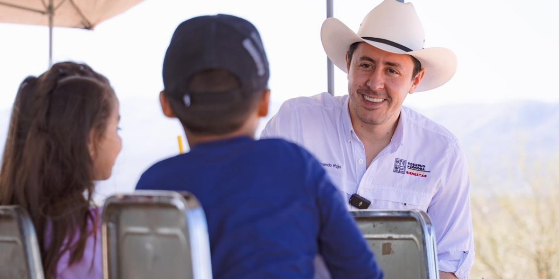 Entrega Secretaría de Bienestar tanque elevado de agua potable en Huásabas