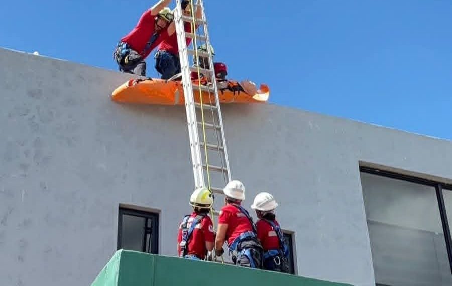 Gobierno de Sonora fortalece prácticas de rescate en alturas en estudiantes de paramédico: UTEtchojoa