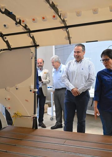 Reconoce Toño Astiazarán talento local que trabaja en vehículo eléctrico multipropósito