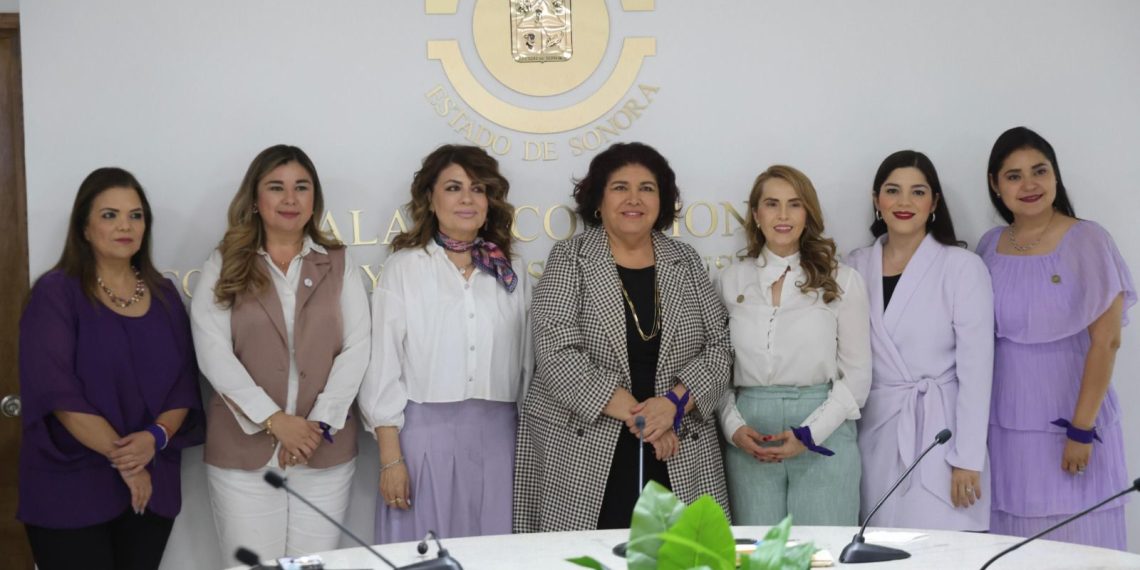 Comisión para la Igualdad de Género del Congreso de Sonora revisa ponencias para el Octavo Parlamento de las Mujeres
