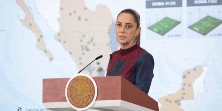 Sheinbaum llama a estudiantes a decir no a las drogas