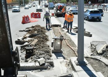 Trabaja Ayuntamiento de Hermosillo en mejorar vialidad en calle Rosales
