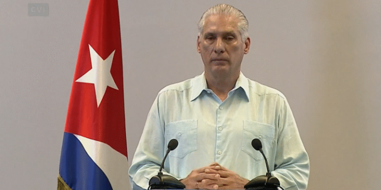 Por primera vez, Cuba confirma conversaciones con EEUU en medio de crisis energética y económica