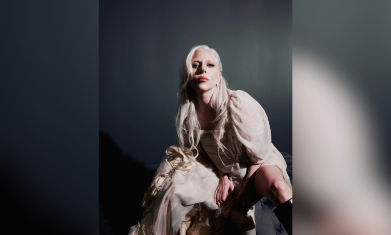 Peso Pluma colabora con Kanye West en “LAST BREATH”