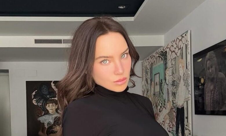 Belinda se escapa a México, luce la playera de la Selección Mexicana