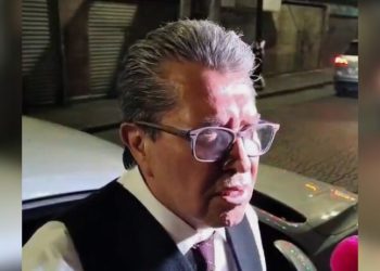 Suspenden envío de reforma electoral; prometen que mañana