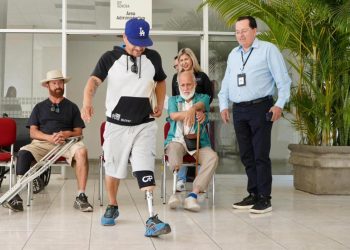 Entrega Gobierno de Sonora prótesis gratuitas para fortalecer la inclusión de personas con discapacidad