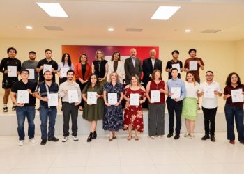Presenta Gobierno de Sonora programa de inglés para la industria de semiconductores: UES