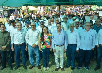 Lamarque reconoce 70 años de esfuerzo agrícola en el Valle del Yaqui