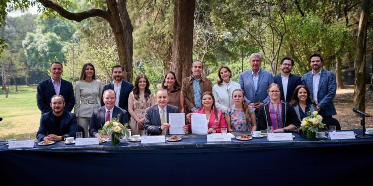 Gobernador Durazo impulsa crecimiento de La Sauceda con convenio de colaboración con el Bosque de Chapultepec