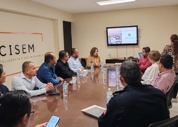Comparte Policía de Hermosillo modelo de éxito de la Unidad de Género a autoridades de Nogales