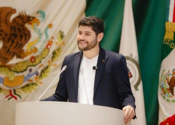 Diputado Arenivar impulsa iniciativa para dar poder a estudiantes universitarios