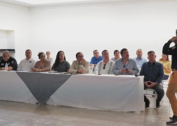 Presenta Ayuntamiento de Guaymas plan operativo y de seguridad para Semana Santa 2026 a prestadores de servicios