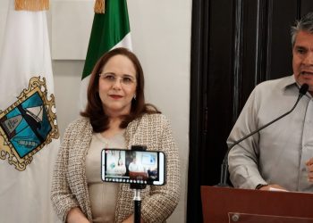 Continúa Ayuntamiento con trabajos de limpieza y alumbrado en Guaymas