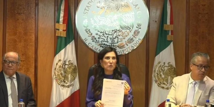 Reciben en Cámara de Diputados la reforma electoral