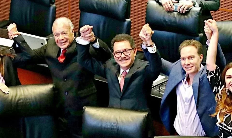 Diluyen la reforma; avalan Plan B light