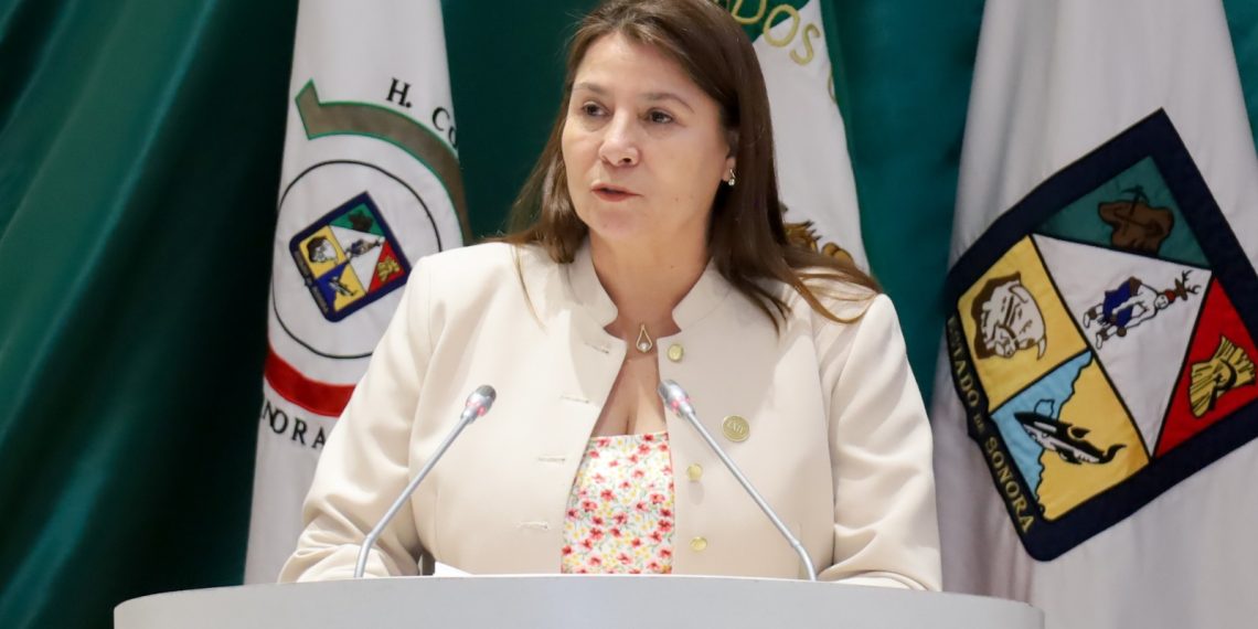 “Es momento de dignificar a nuestros bomberos”: Vicky Espinoza