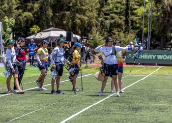 Alejandra Valencia obtiene bronce con equipo femenil en Copa del Mundo 