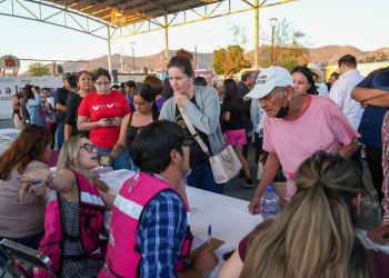 Gobierno de Sonora acerca servicios de salud preventiva a la población en feria “Sonora Atiende”