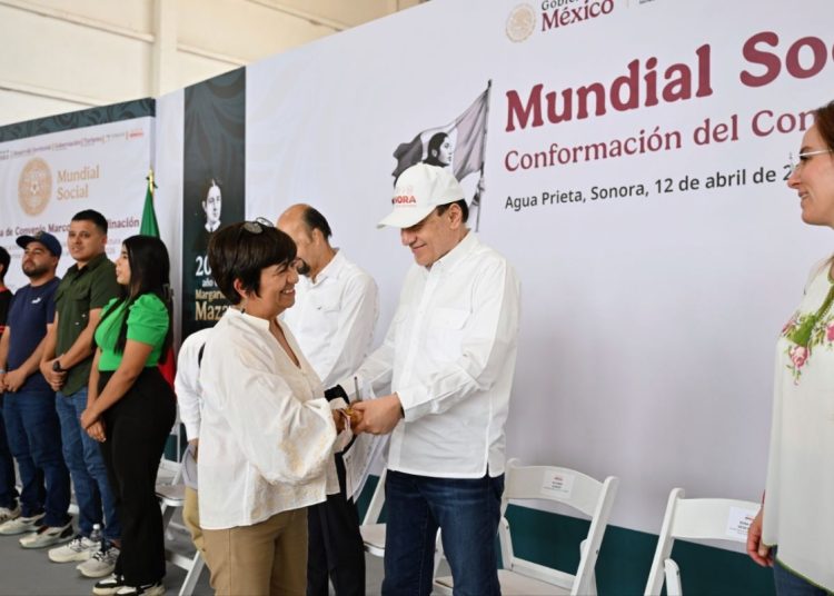 Gobernador Durazo y Sedatu entregan escrituras y fortalecen certeza patrimonial en Sonora