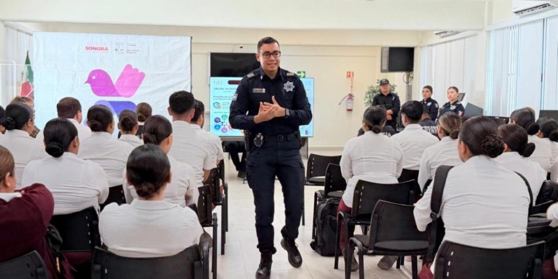 SSPC Sonora ayuda a estudiantes de UES Benito Juárez a identificar y prevenir delitos