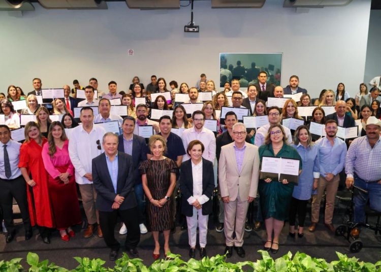 Gobierno de Sonora reconoce a la primera generación de la Especialidad en Control Gubernamental y Buen Gobierno