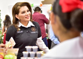 La 4T invierte en el mejoramiento de las escuelas: Lorenia Valles