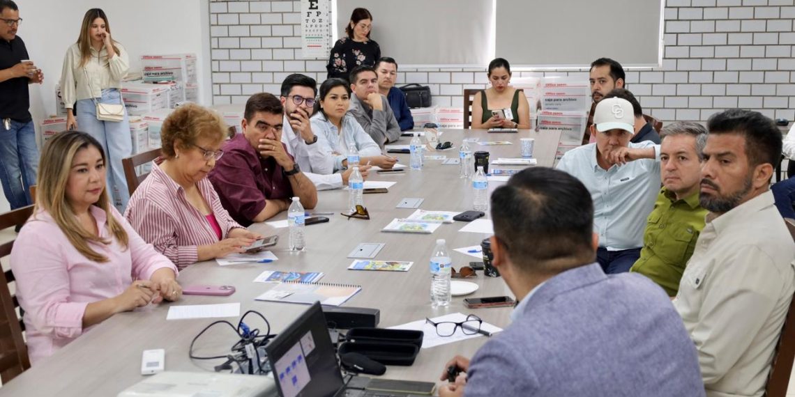 Encabeza Omar Del Valle Colosio visita a planta desaladora de agua Guaymas–Empalme