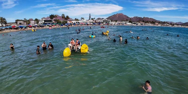 Viernes Santo registra alta afluencia en Guaymas y San Carlos