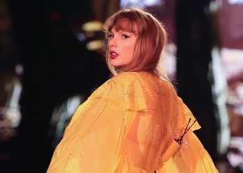 Taylor Swift celebrará su despedida de soltera junto a Selena Gomez