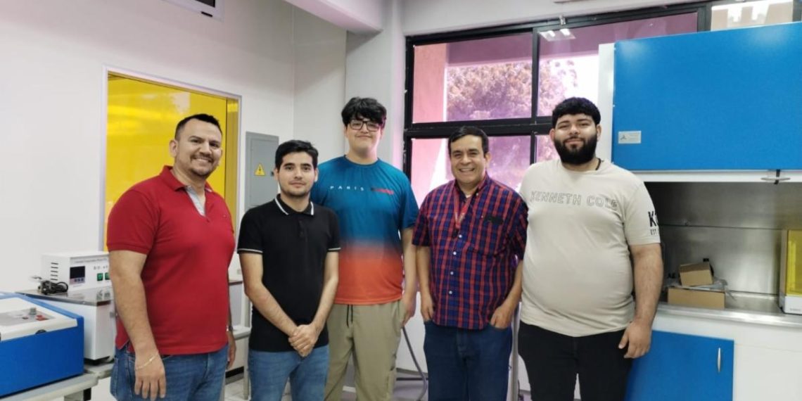 Estudiantes de Itesca realizan proyecto especializado en el diseño y fabricación de dispositivos semiconductores