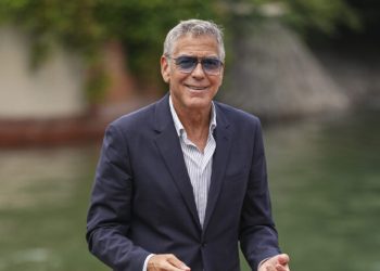 Critica Clooney actuar de EU contra Irán