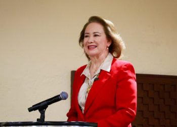 Yasmín Esquivel pide cambiar fecha de elección judicial