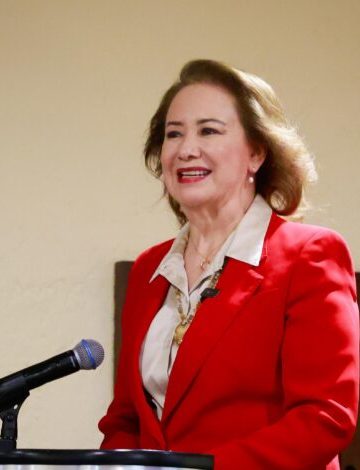 Yasmín Esquivel pide cambiar fecha de elección judicial